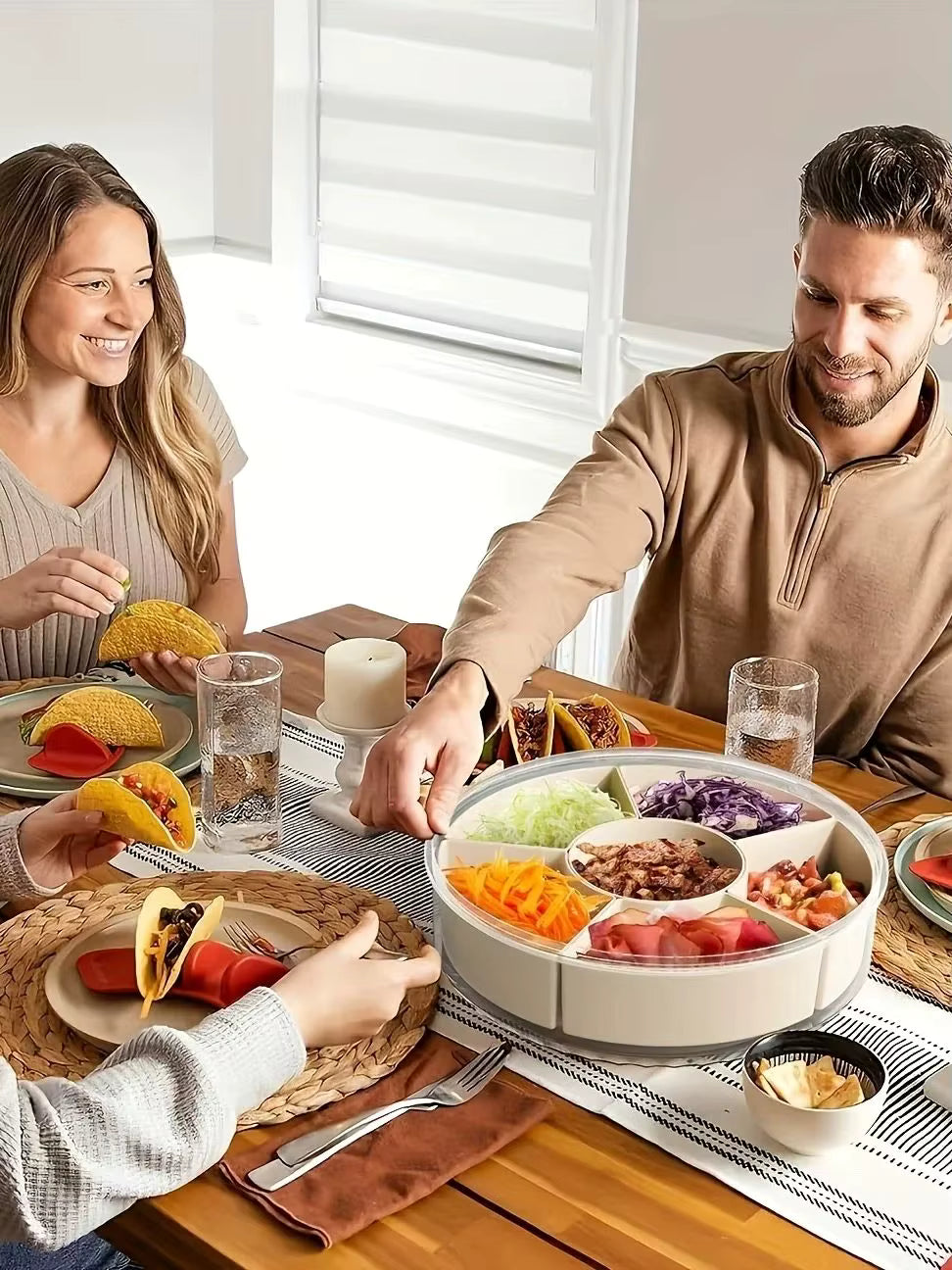 Bandeja/Petisqueira Rotativa com tampa e compartimentos